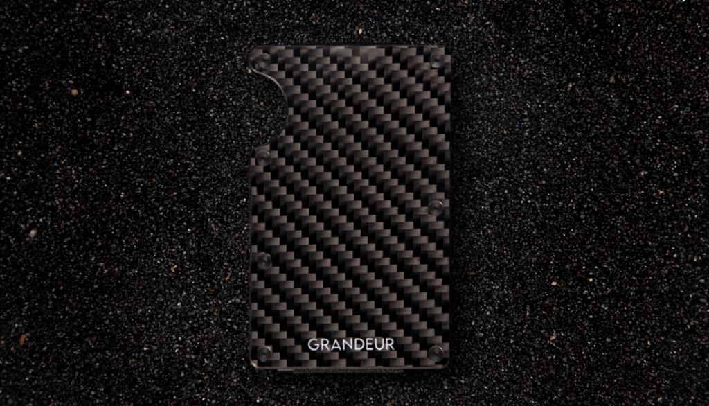 grandeur-carbon-fiber-cardholder-rfid-85-x-45-mm