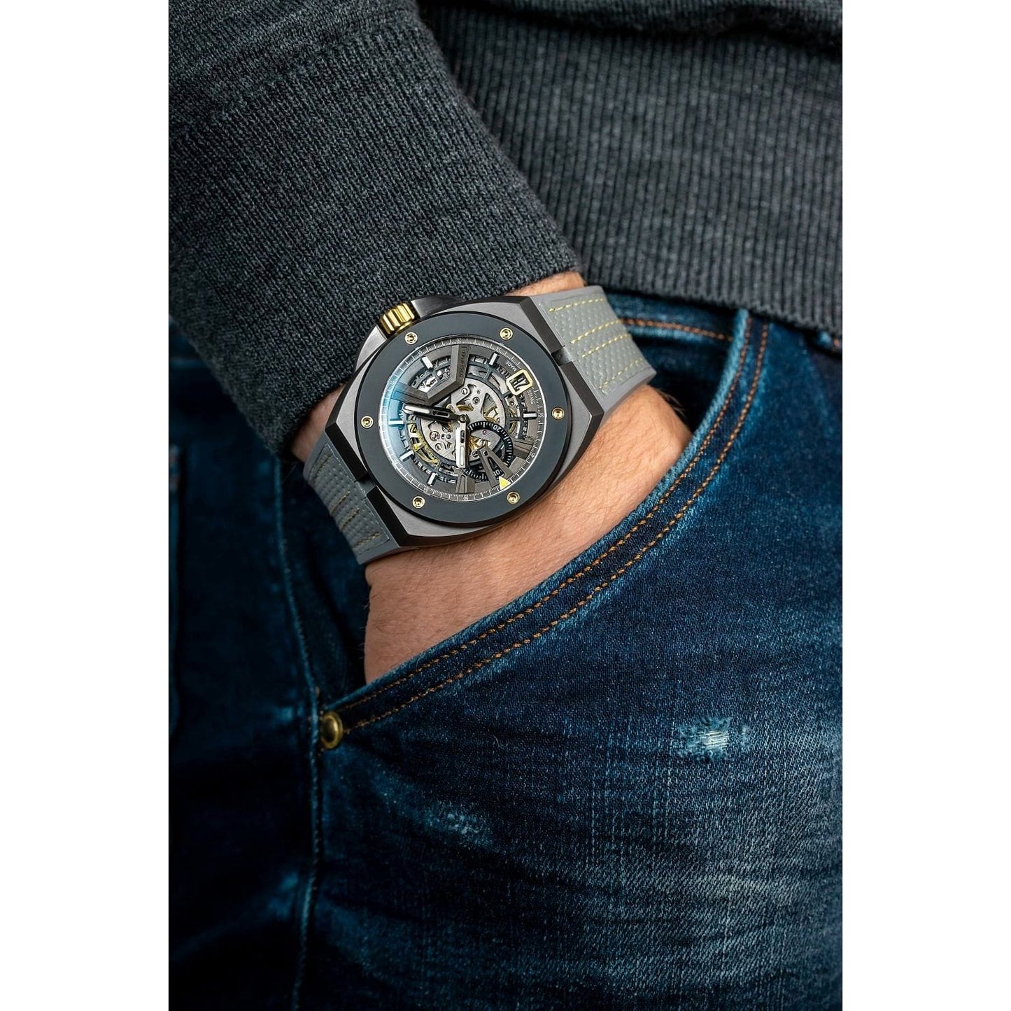 creux-automatiq-ghost-v3-ca-09-swiss-made-men-s-watch