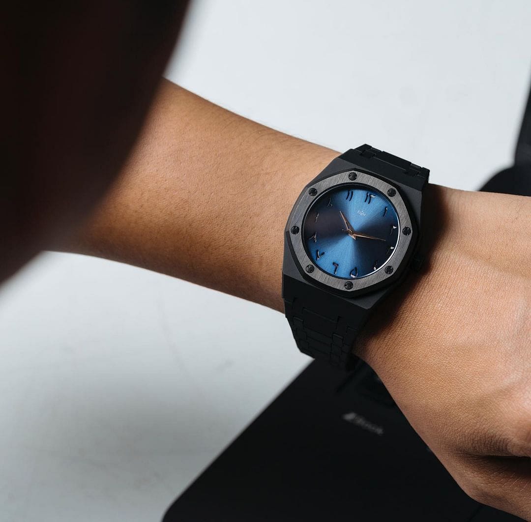 eight-kuwait-watch-arabic-skull-blue