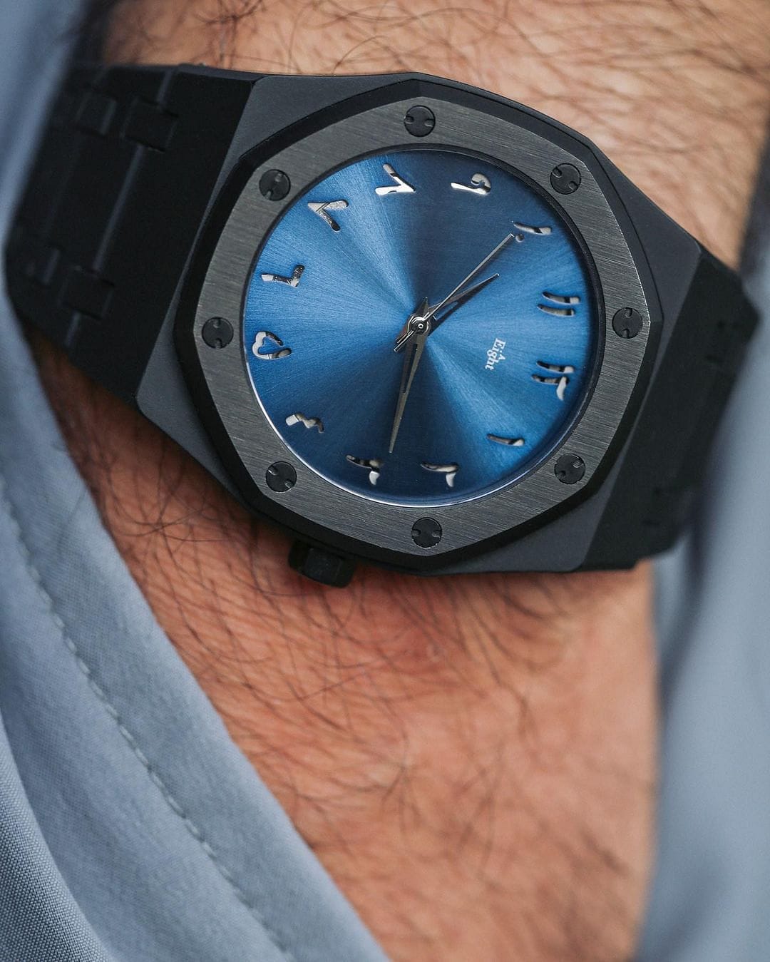 eight-kuwait-watch-arabic-skull-blue