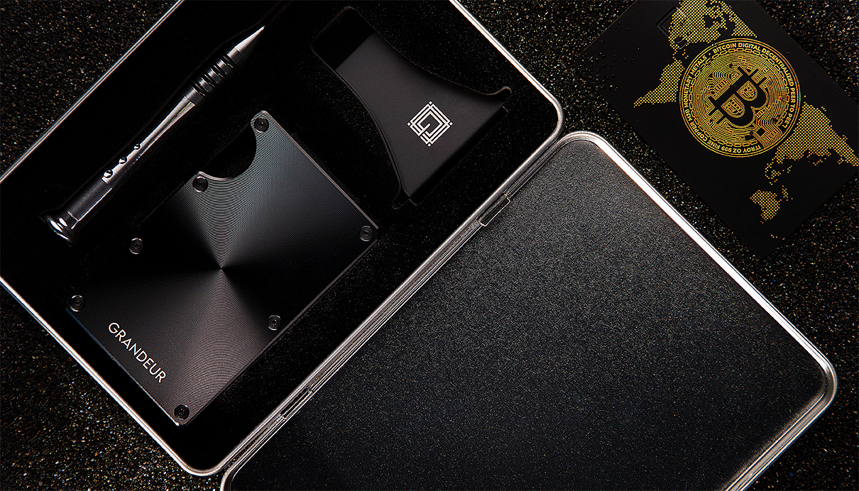 grandeur-aluminium-black-rise-cardholder-rfid-85-x-45-mm
