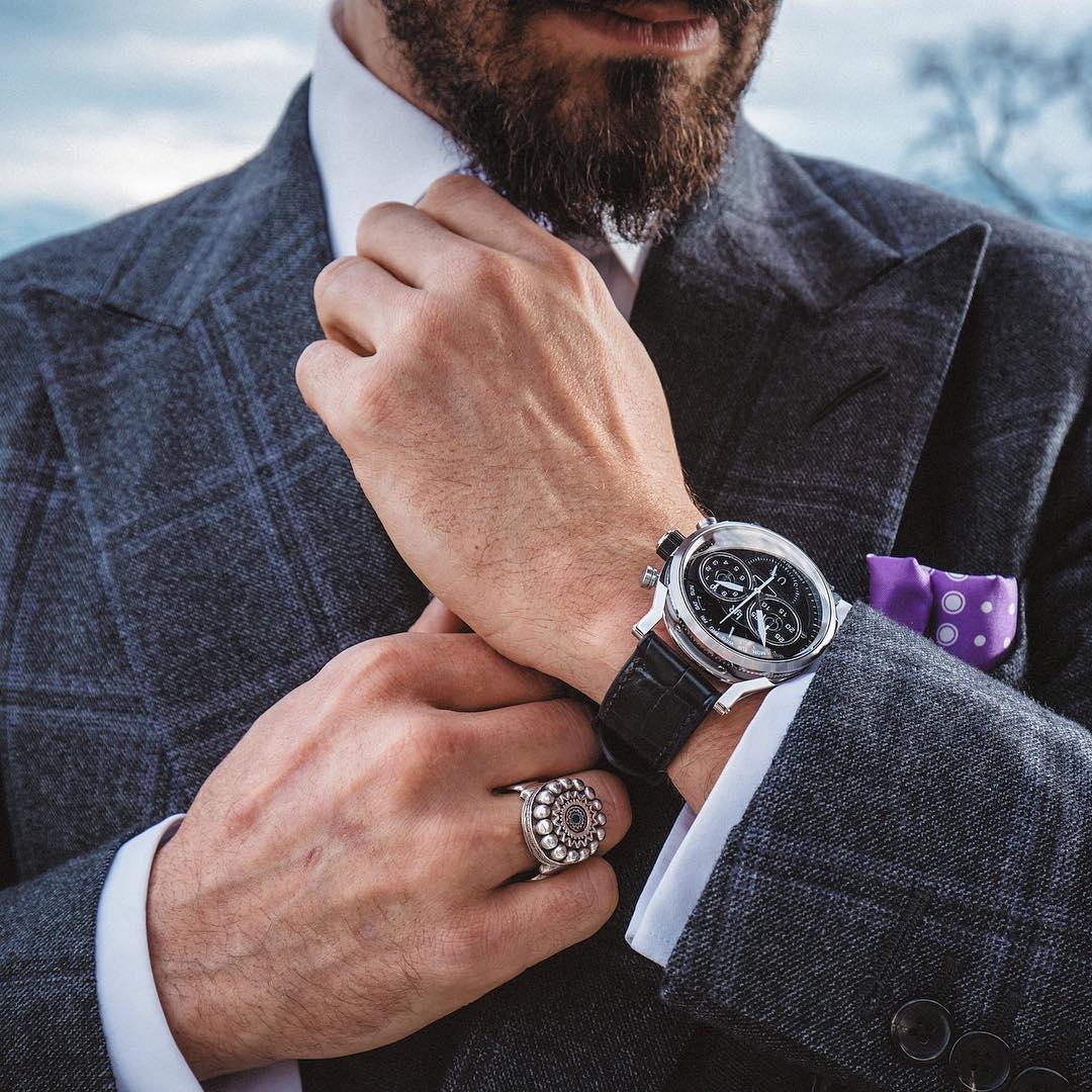 l-jr-watch-chronograph-collection-stainless-steel-black-dial-black-printed-alligator