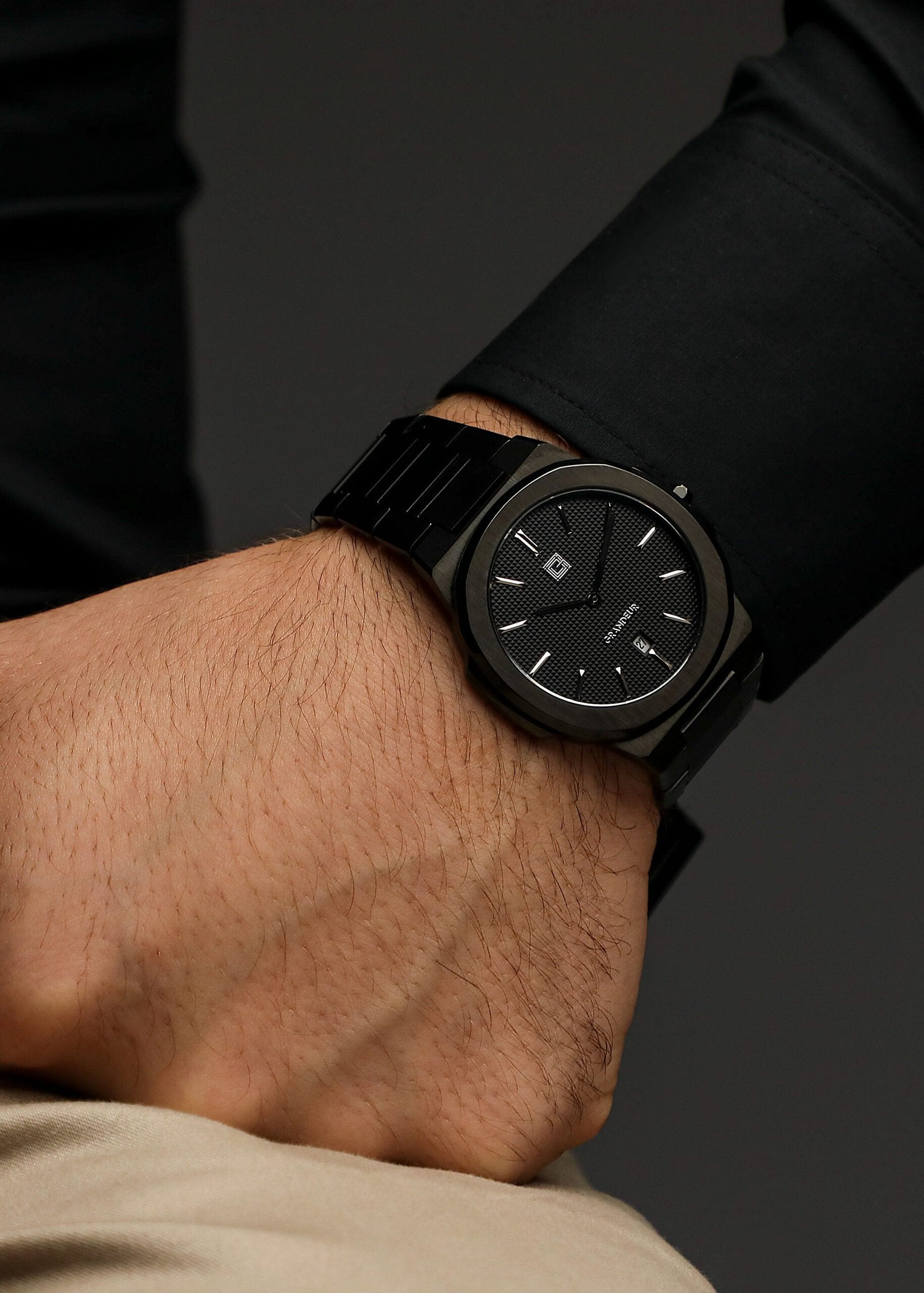 grandeur-noir-de-jais-ultra-thin-40-mm