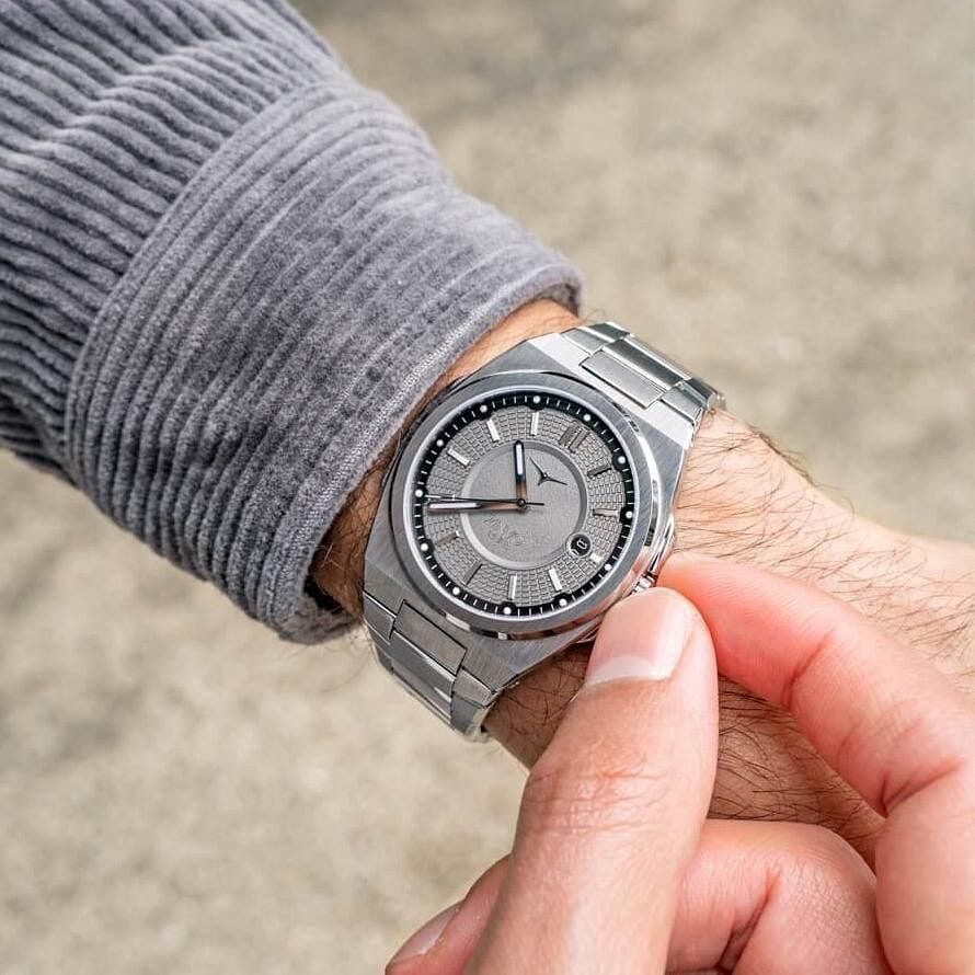 zinvo-rival-silver-42mm-watch
