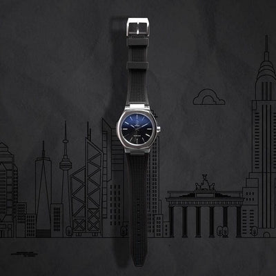 saatchi-strap-black