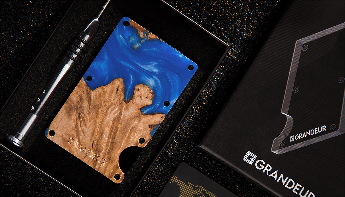 grandeur-epoxy-deep-sea-blue-cardholder-rfid-85-x-45-mm